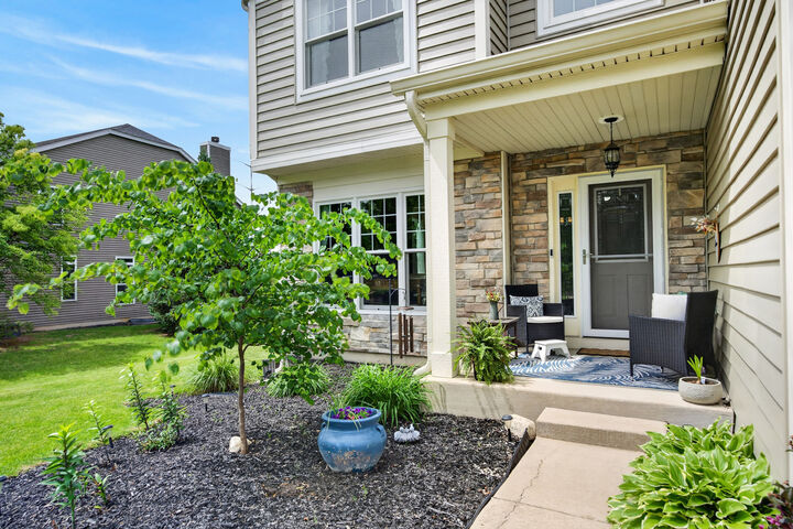 Property Photo:  3350 Moraine Drive  IL 60506 