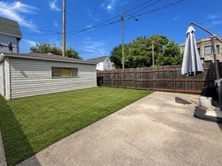 Property Photo:  3400 W Shakespeare Avenue  IL 60647 