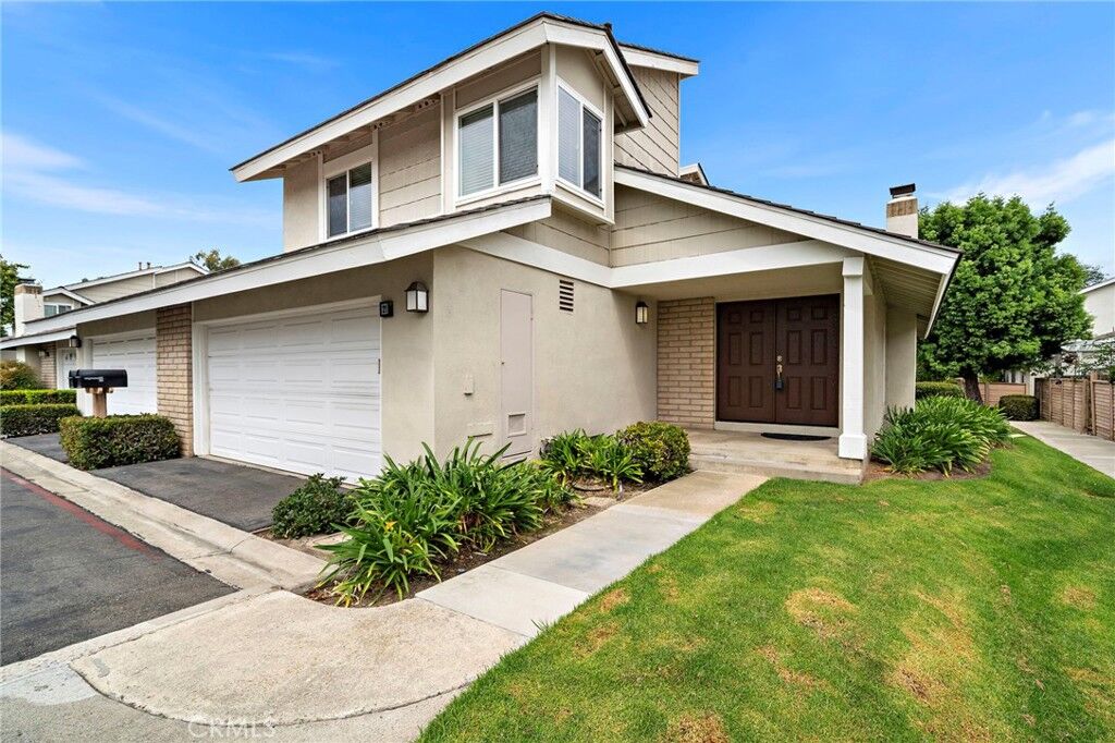 Property Photo:  21 Cresthaven  CA 92604 