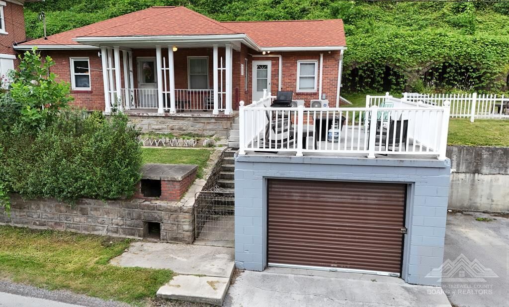 Property Photo: 162 Cherokee Rd. WV 24868