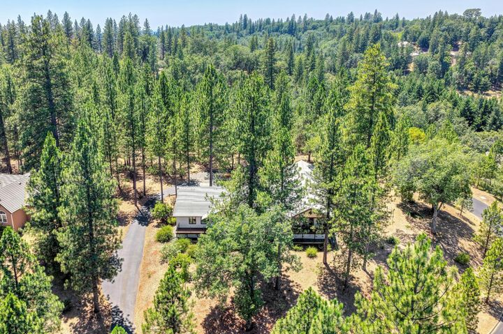 Property Photo:  5050 Bella Vista Circle  CA 95631 