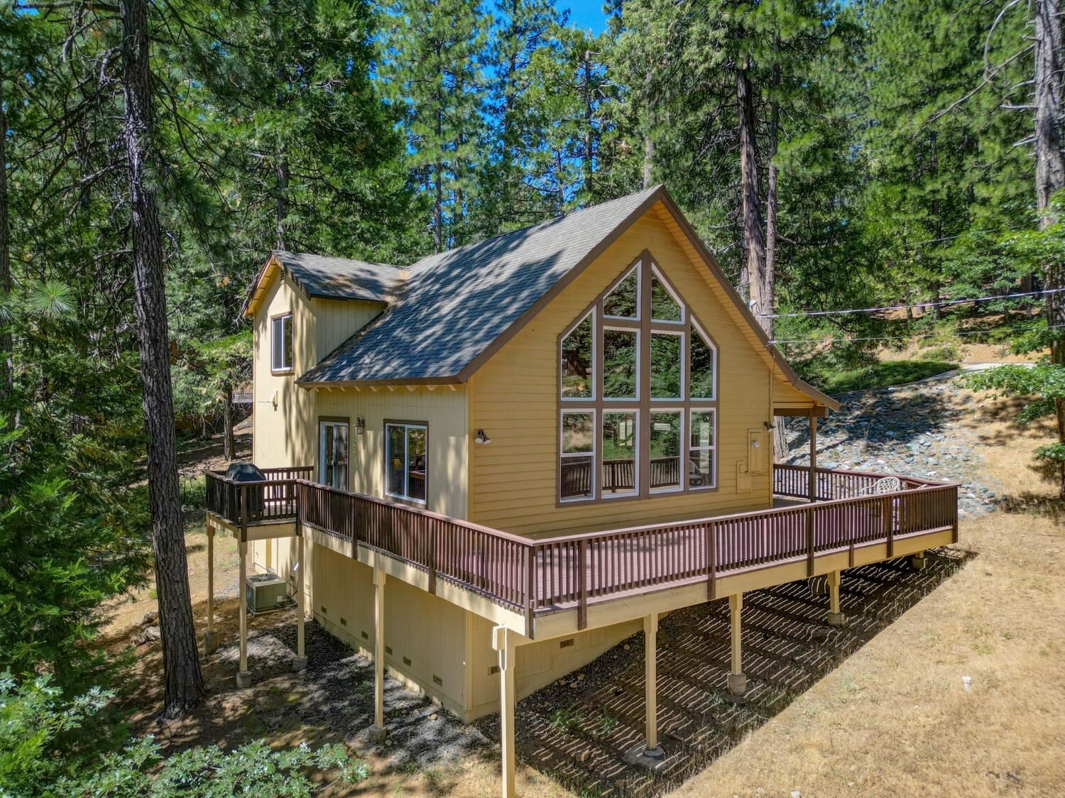 Property Photo:  2746 Quartz Drive  CA 95223 