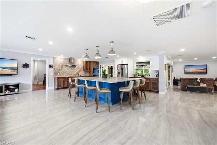 Property Photo: 1902 Princess Ct FL 34110