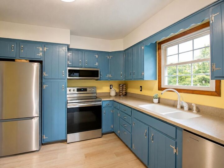 Property Photo: 16 Pinehurst Drive VT 05465