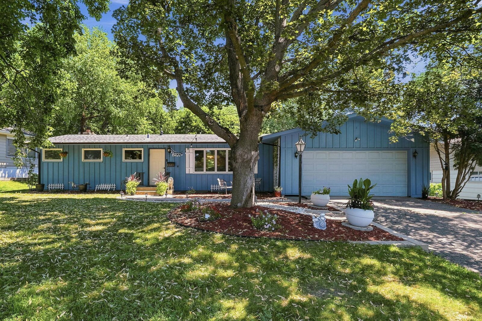 Property Photo: 9101 Upton Avenue S MN 55431