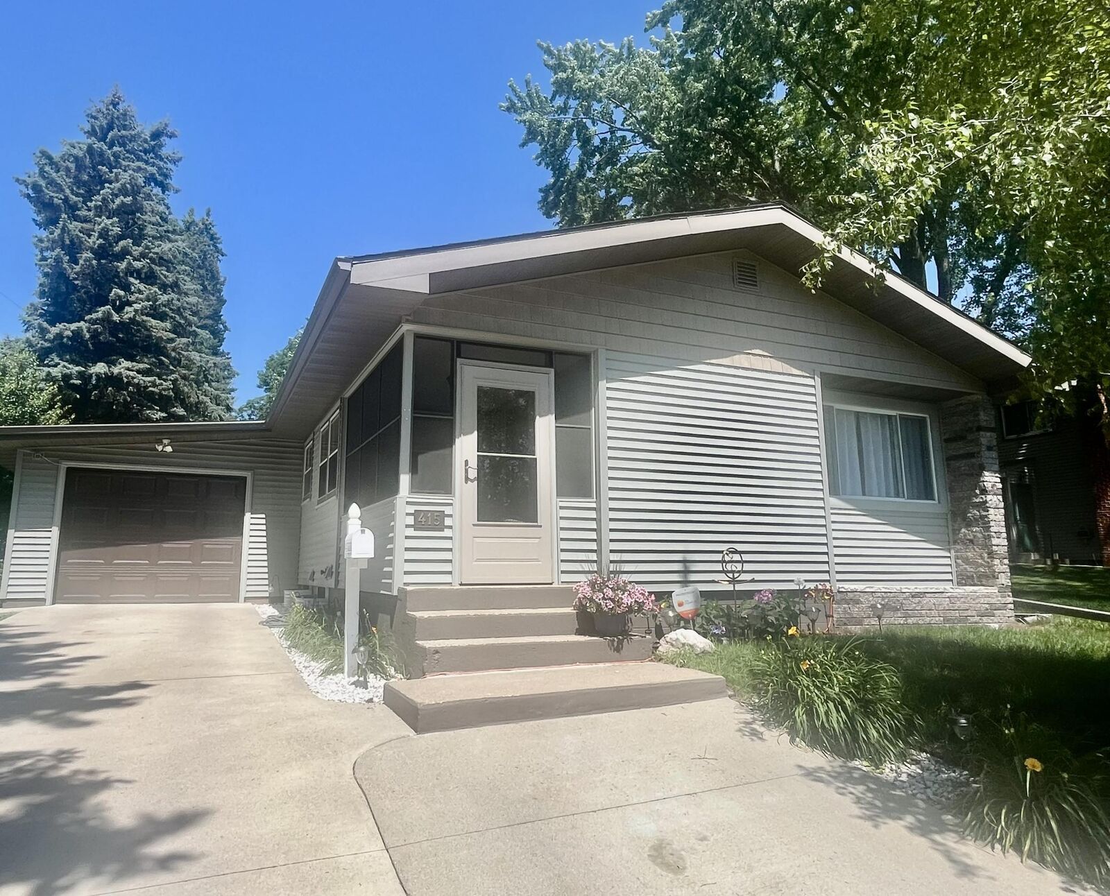 Property Photo: 415 4th Street N MN 56379