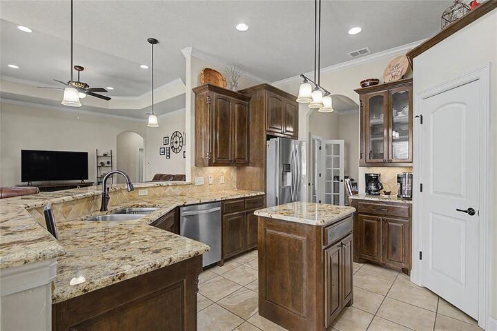 Property Photo: 149 Meadow Arbor Drive TX 76085