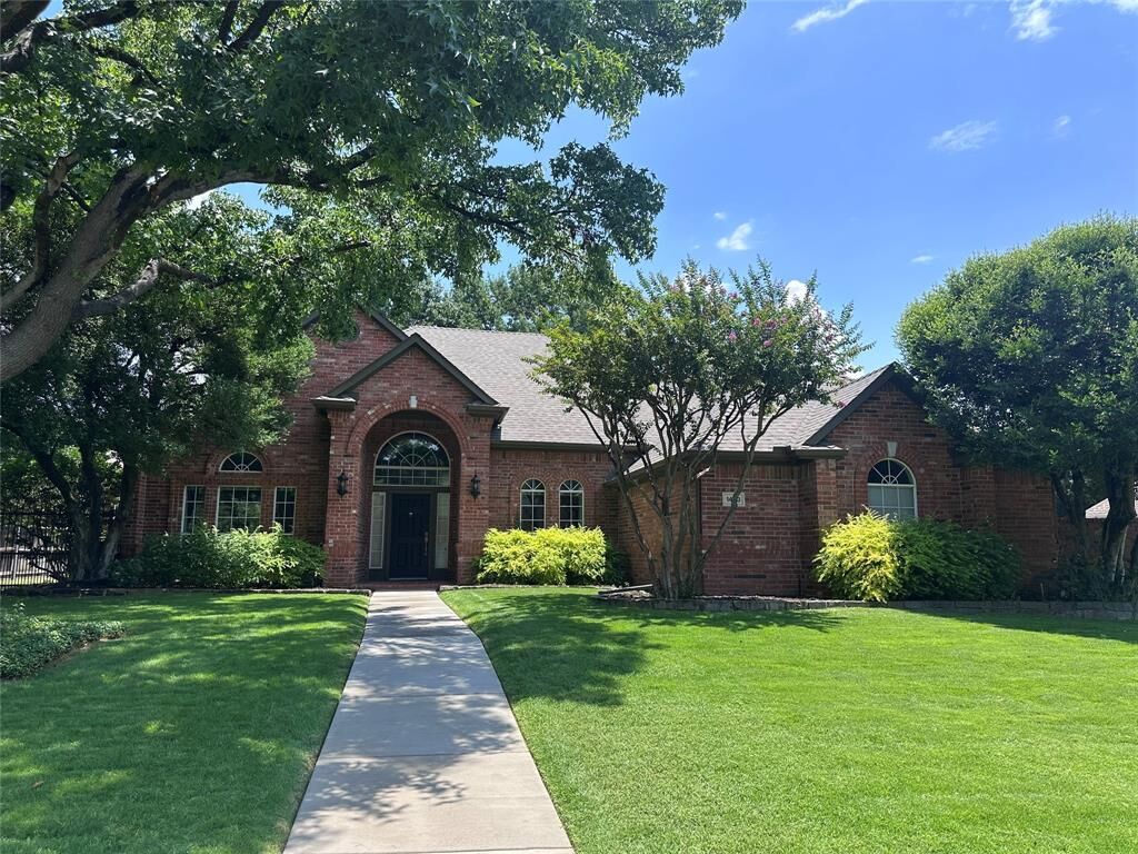 Property Photo:  1403 Stone Lakes Drive  TX 76092 