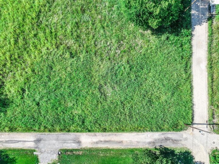 Property Photo: 850 4th Street TX 75432