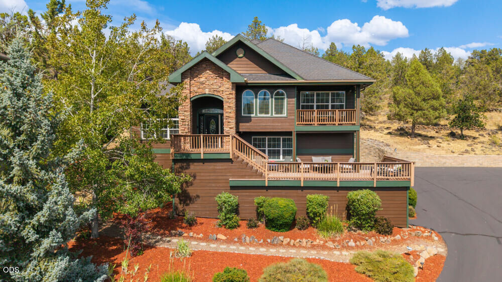 Property Photo:  9629 Kestrel Road  OR 97601 