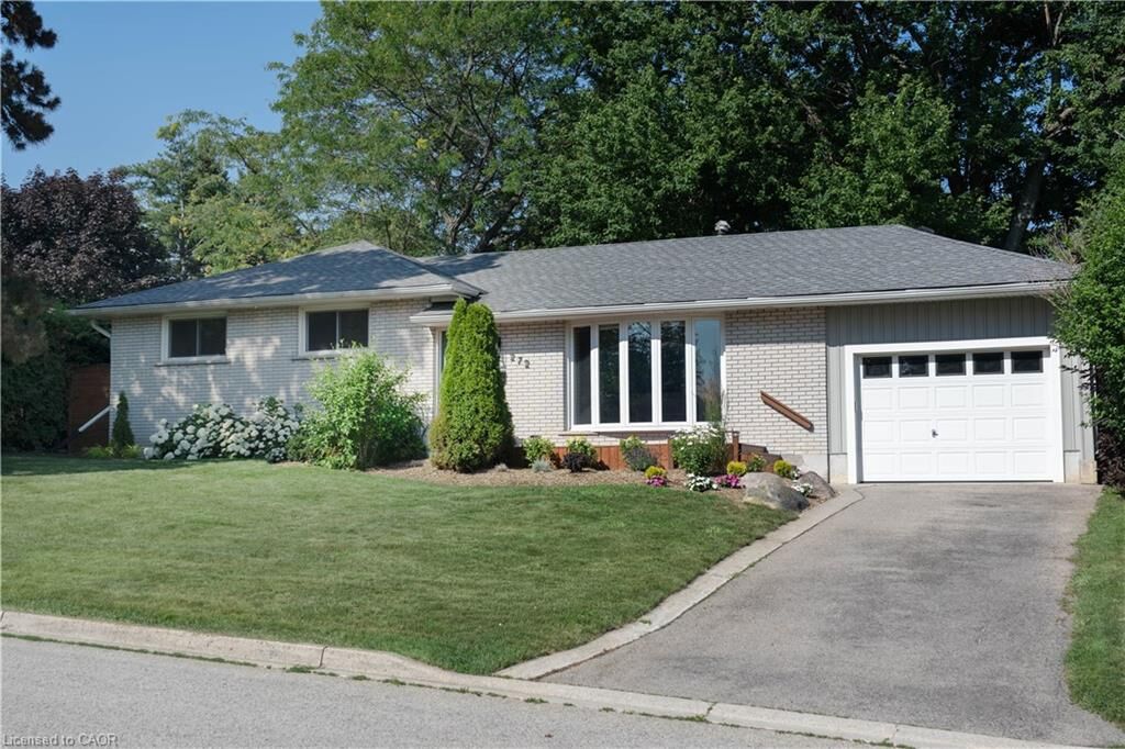 Property Photo:  272 Alma Lane  ON L9G 2T5 