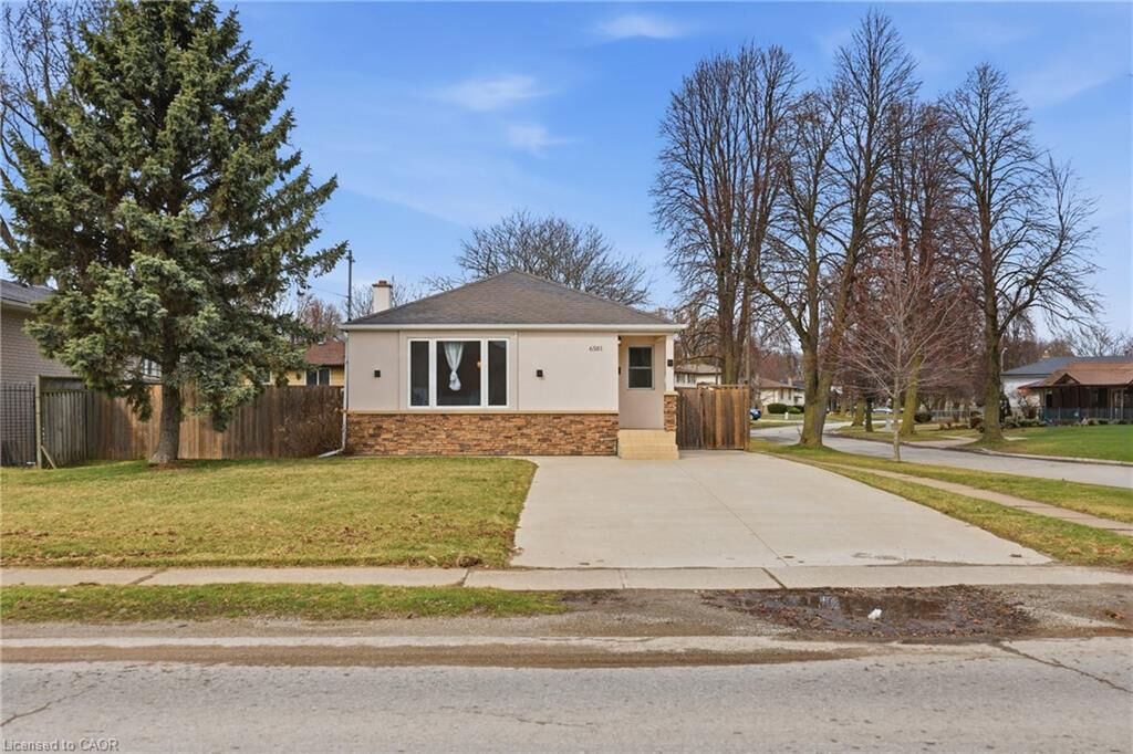 Property Photo: 6581 Riall Street ON L2J 1Z4