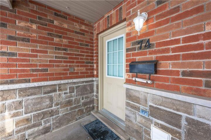 Property Photo: 535 Margaret Street 74 ON N3H 0A5