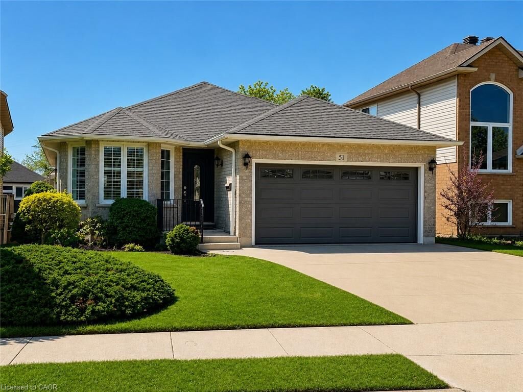 Property Photo:  