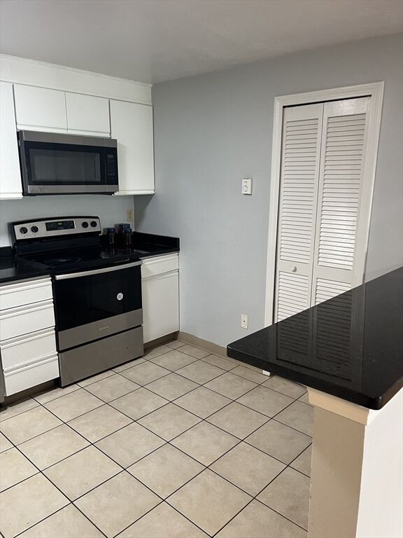 Property Photo: 11 Gibbs St H125 MA 01607
