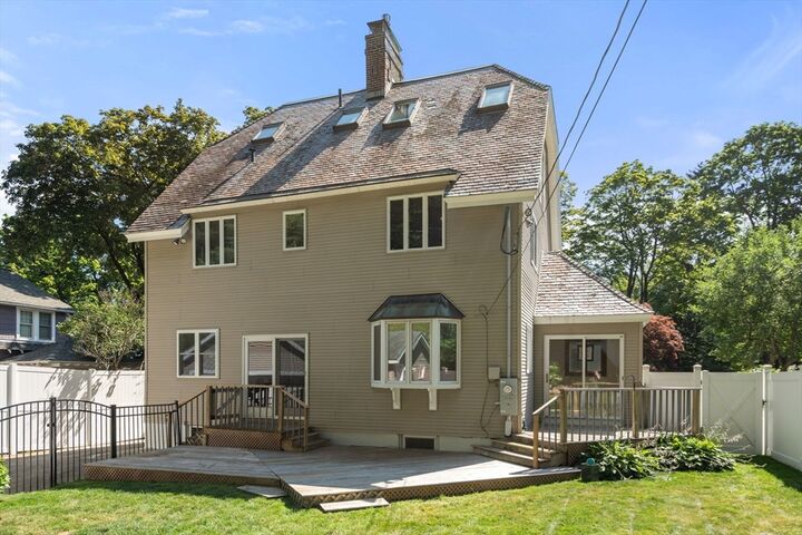 Property Photo:  43 Laconia Rd  MA 01609 