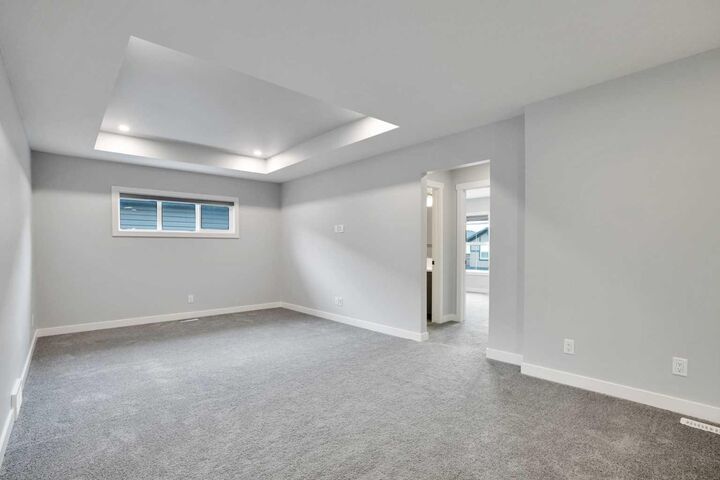 Property Photo: 289 Ambleside Avenue NW AB T3P 1W3