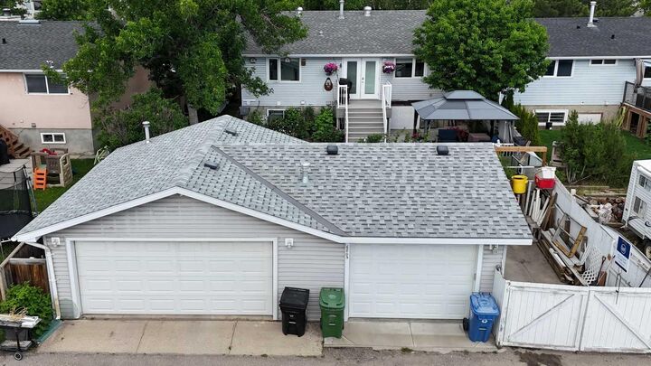 Property Photo: 6803 24 Avenue NE AB T1Y 1Z9