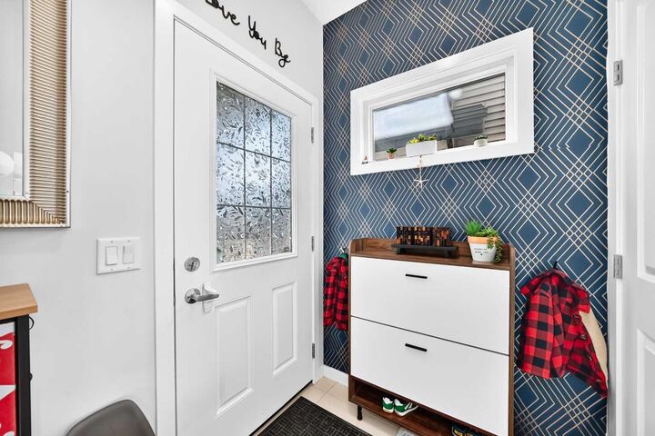 Property Photo: 16 Sunrise Crescent AB T4C 0Z6