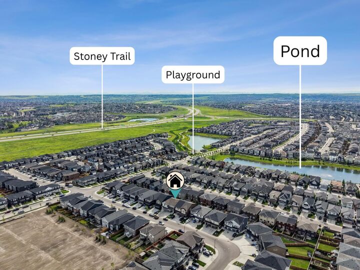 Property Photo: 69 Carringvue Park NW AB T3P 1L1