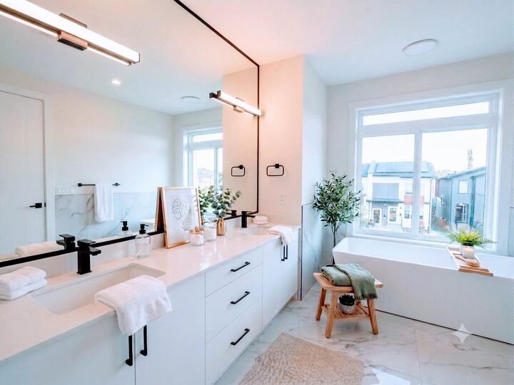 Property Photo: 417 37 Avenue NW AB T2K 0C6