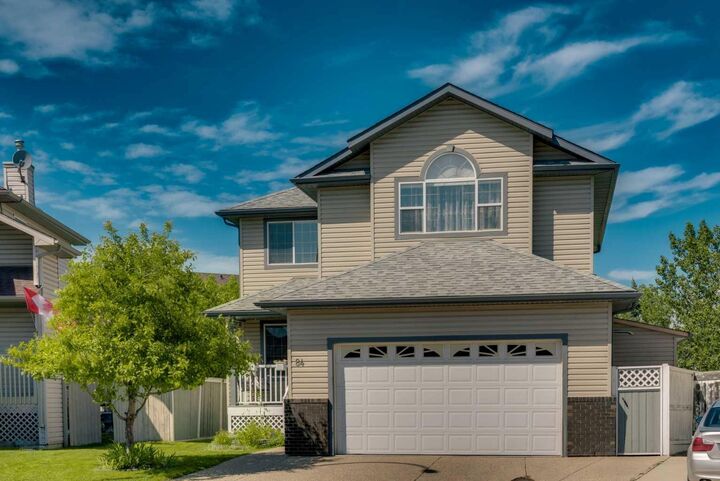 84 Willowbrook Crescent NW — photo 1