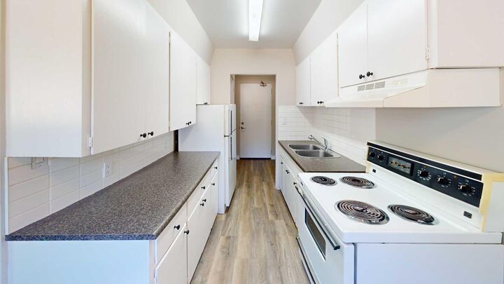 Property Photo: 9926 105 Avenue 104 AB T8V 1G9