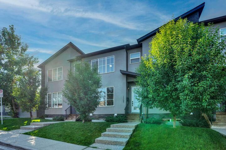 Property Photo:  1757 45 Street NW  AB T3B 0P2 