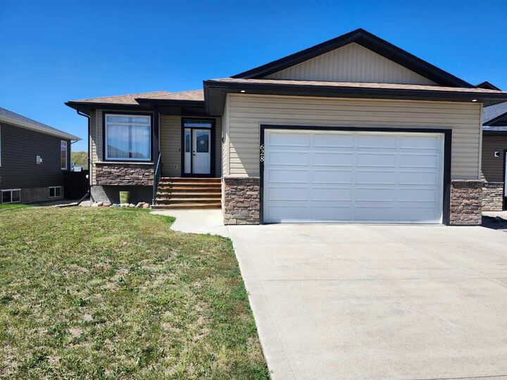 Property Photo: 628 Bankview Drive AB T0J 0Y6