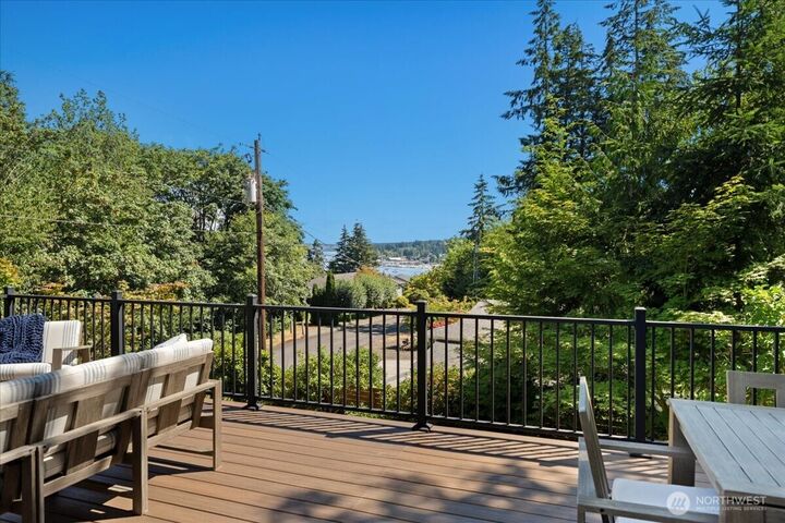 Property Photo:  9514  Goodman Avenue  WA 98332 