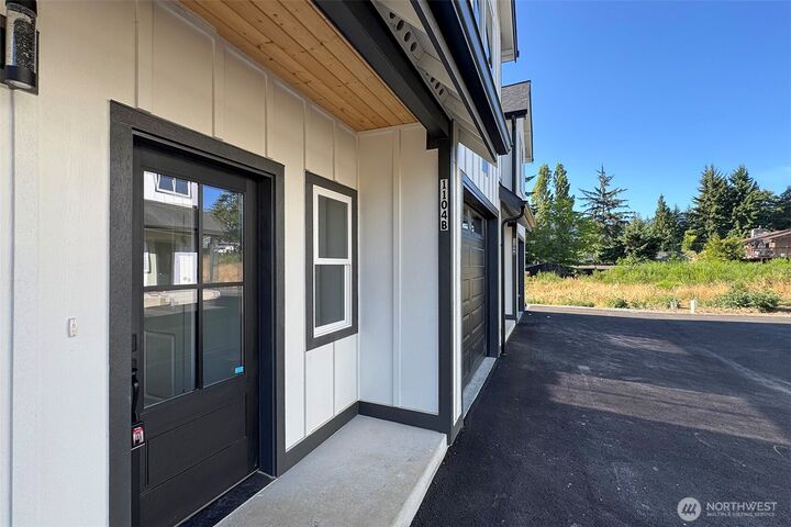 Property Photo: 1104 W Lauridsen Boulevard WA 98363