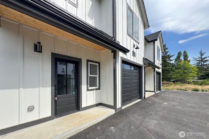 Property Photo: 1104 W Lauridsen Boulevard WA 98363
