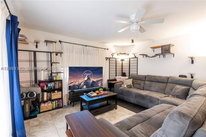 Property Photo:  9490 SW 77th Ave N1  FL 33156 