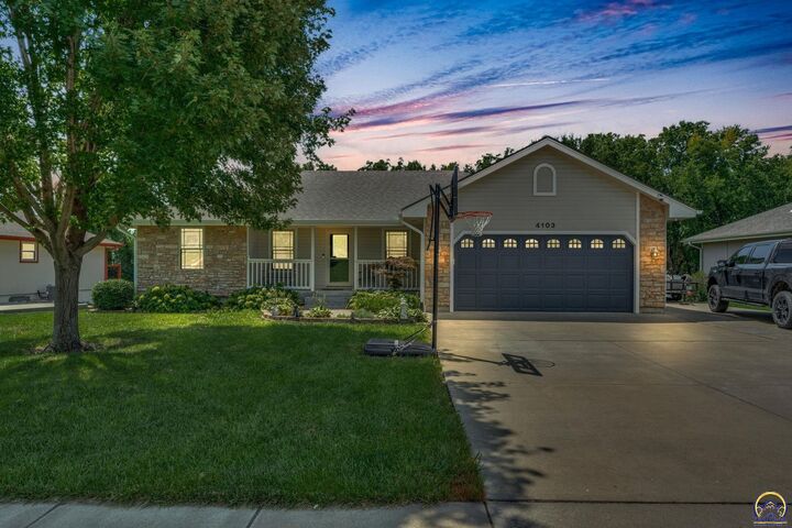 Property Photo:  4103 SE 23rd Ter  KS 66542 