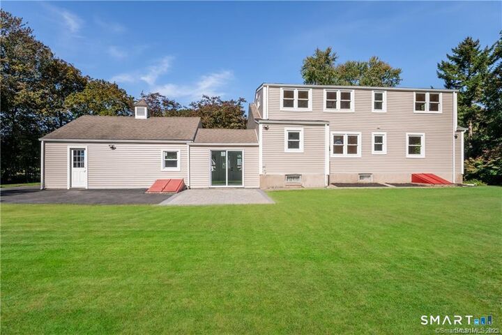 Property Photo:  40 Rolling Ridge Road  CT 06477 