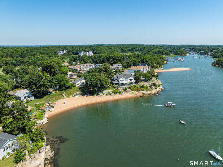 Property Photo: 16 Whalers Point 16 CT 06512