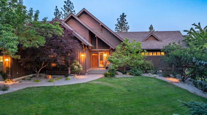Property Photo: 2020 E Pine Hill Ln WA 99224