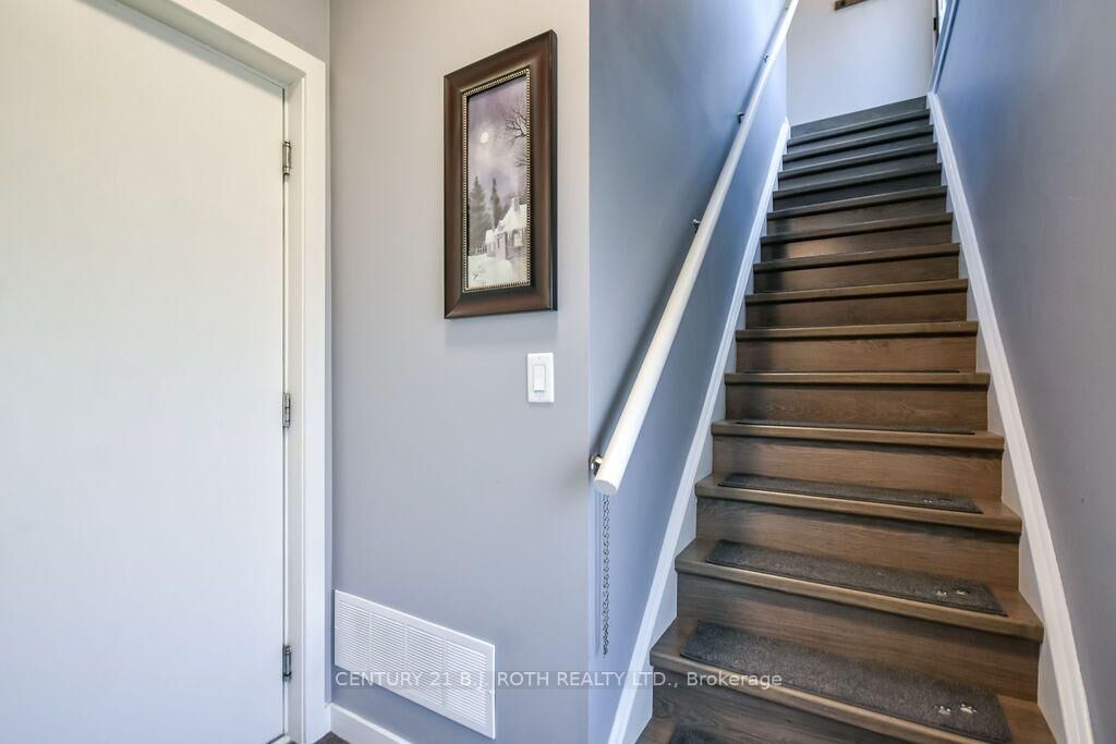 Property Photo:  369 Essa Road #86  ON L4N 9C8 