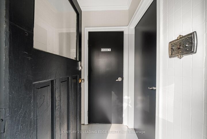 Property Photo:  620 Birchmount Road Unit B  ON M1K 1P9 