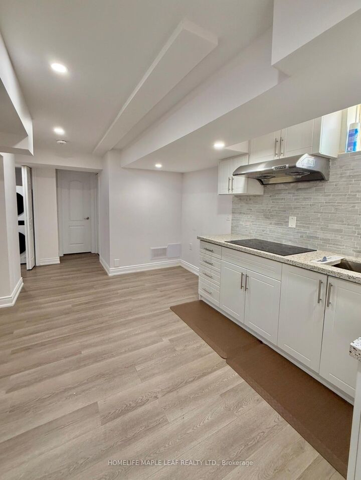 Photo de la propriété:  21 Sugarhill Drive Basement  ON L7A 3L8 