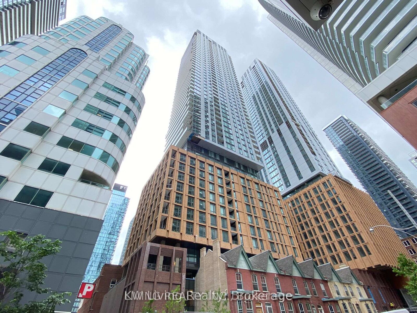 Property Photo: 8 Widmer Street 505 ON M5V 0W6
