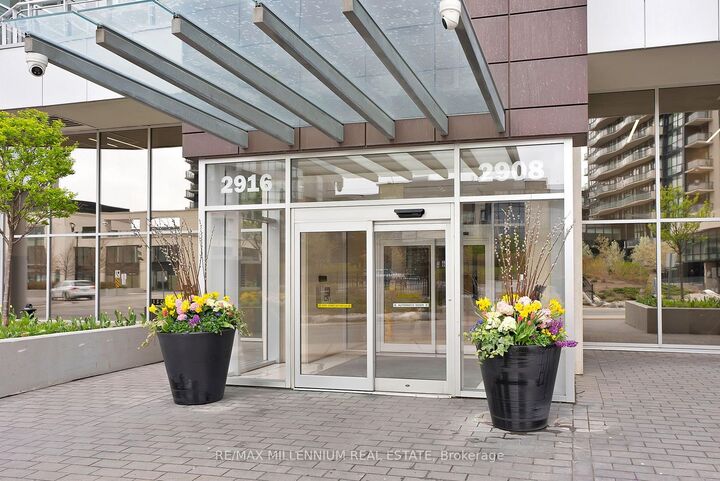 Property Photo:  2908 Highway 7 N/A 219  ON L4K 0K5 