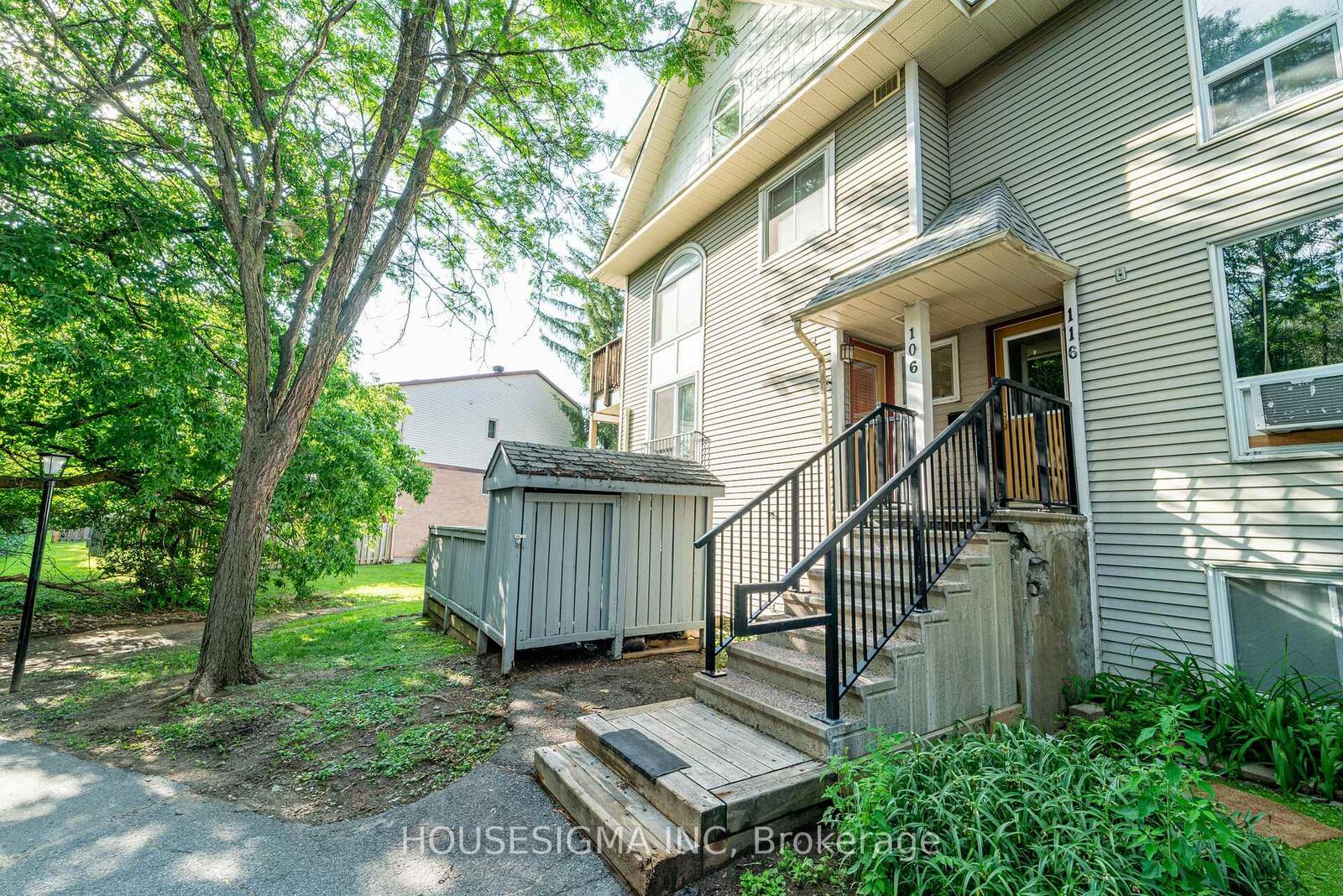 Property Photo: 1516 Tanguay Court 106 ON K2L 3X8