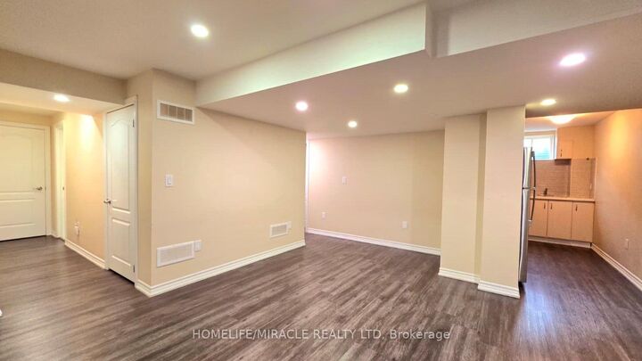 Property Photo: 91 Tysonville Circle Lower ON L7A 4B2