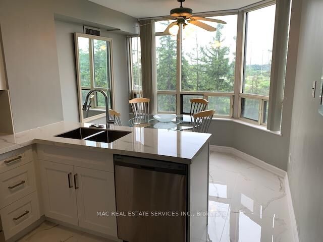 Property Photo:  8501 Bayview Avenue 515  ON L4B 3J7 
