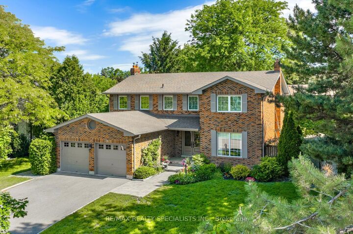 Property Photo:  2021 Shawanaga Trail  ON L5H 3Z3 