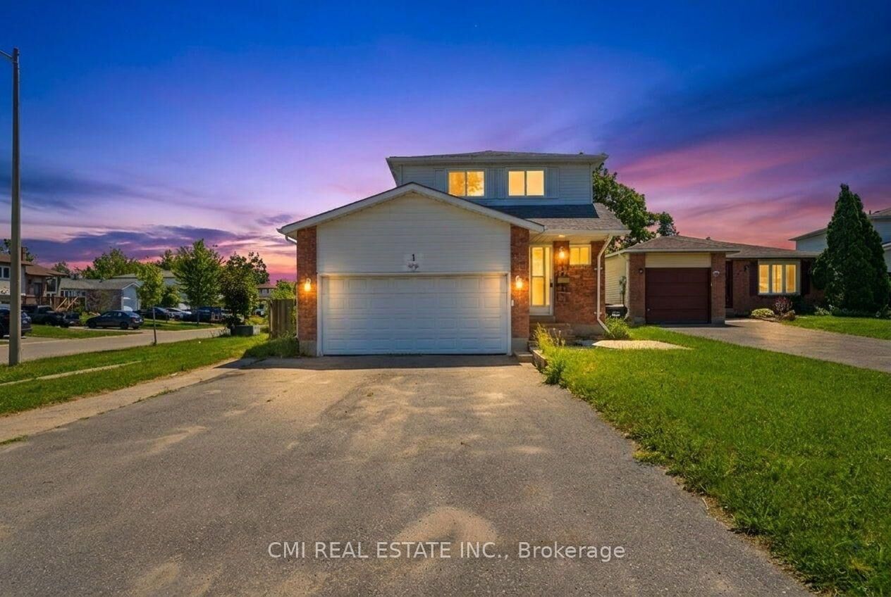 Property Photo: 1 McCuaig Court ON L4M 5S5
