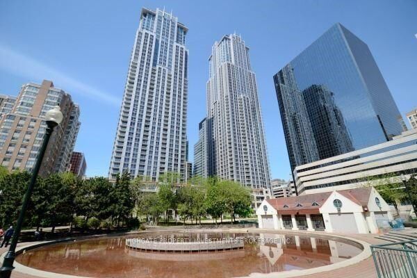 Property Photo: 763 Bay Street 3403 ON M5G 2R3