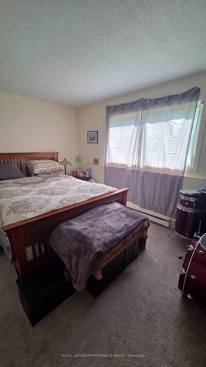 Property Photo: 218 Viewmount Drive 115 ON K2E 7X5