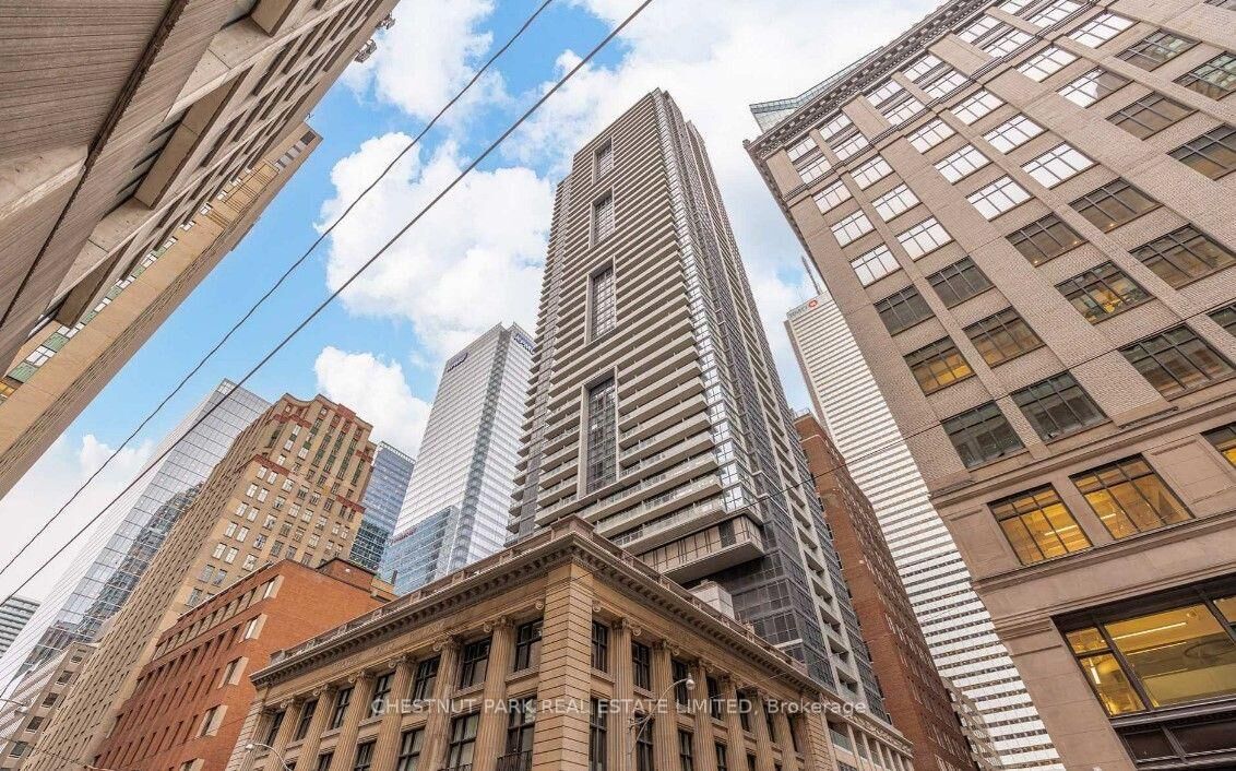 Property Photo:  70 Temperance Street 2111  ON M5H 0B1 